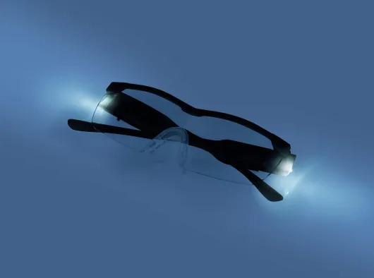 Easymaxx Vergrößerungsbrille mit LED-Licht, schwarz, inkl. Aufbewahrungsbeutel