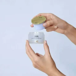 Isdin Isdinceutics Hyaluronic Moisture Normal To Dry Skin...