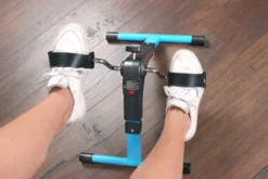 Vital Comfort faltbarer Pedaltrainer blau 1 Stück