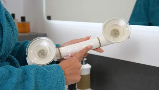 Wellys Nachtleuchtender Haltegriff mit Saugnäpfen 1 Stück